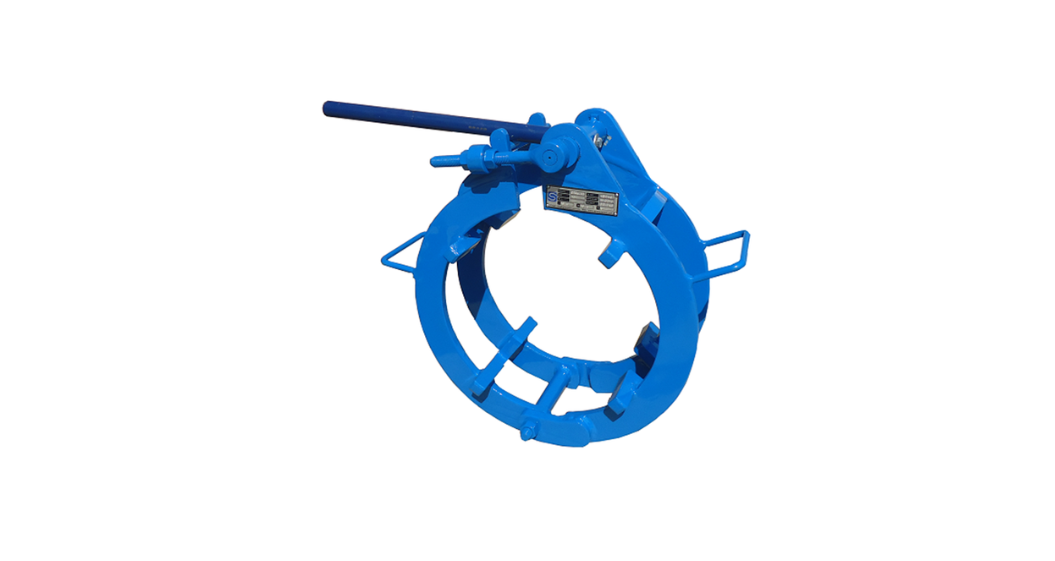 Cage Type Pipe Clamp in Cologne, Germany