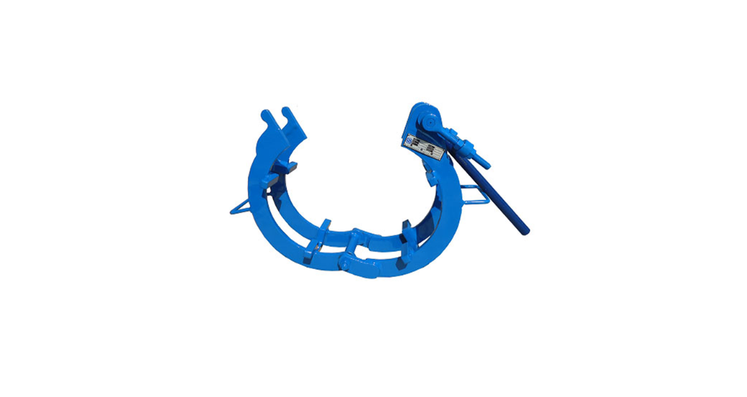 Cage Type Pipe Clamp in Munich, Germany